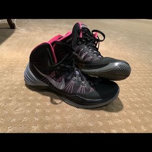 Nike Hyperdunk Basketball Shoe